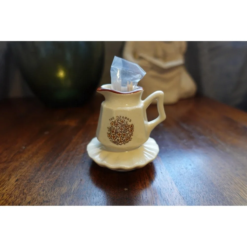 Vintage pottery mini bud vase the Ozarks‎ theme pottery toothpick holder